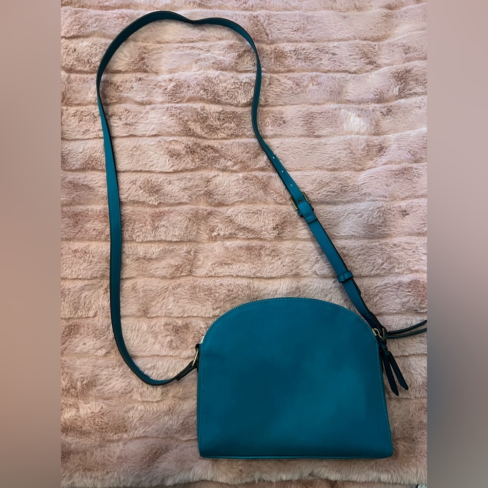 Universal Thread Blue and Gold Crossbody Bag with Structured Design